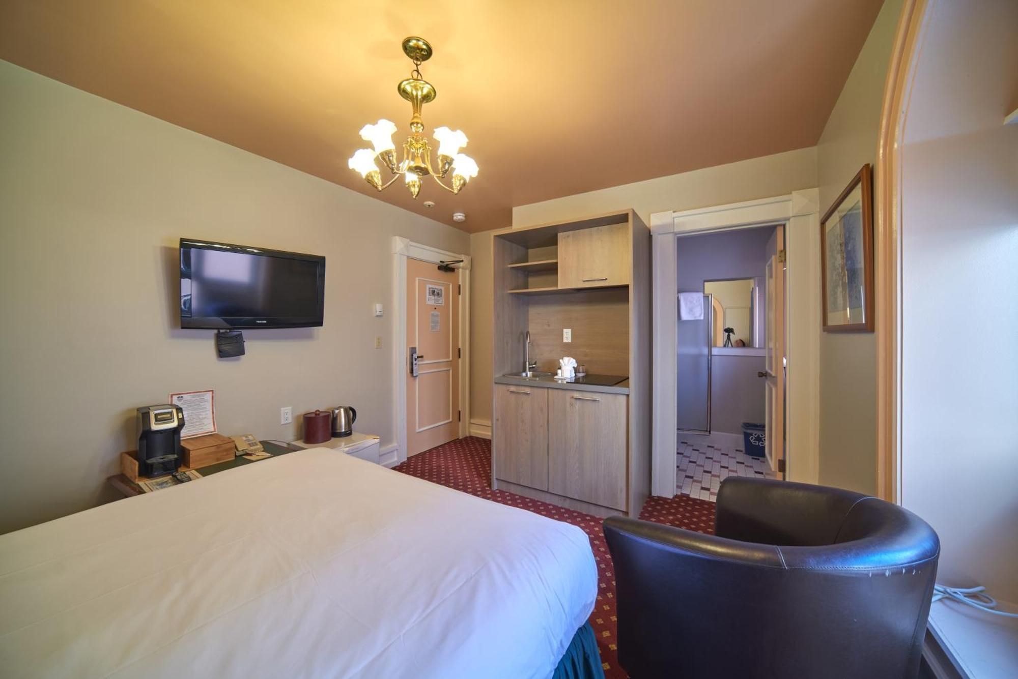 The Bedford Regency Hotel Victoria Ngoại thất bức ảnh