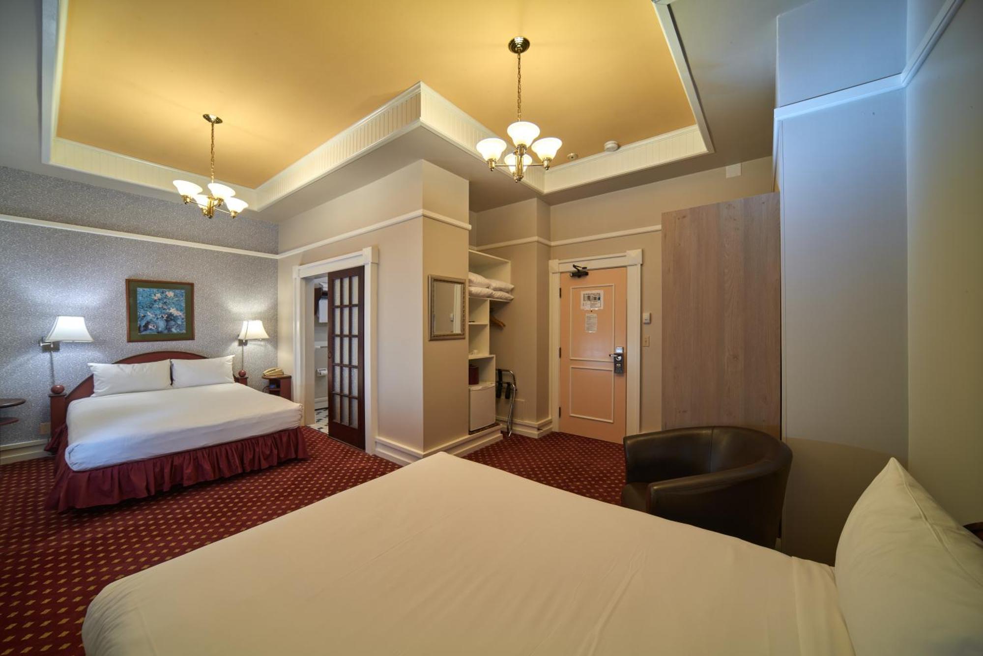 The Bedford Regency Hotel Victoria Ngoại thất bức ảnh