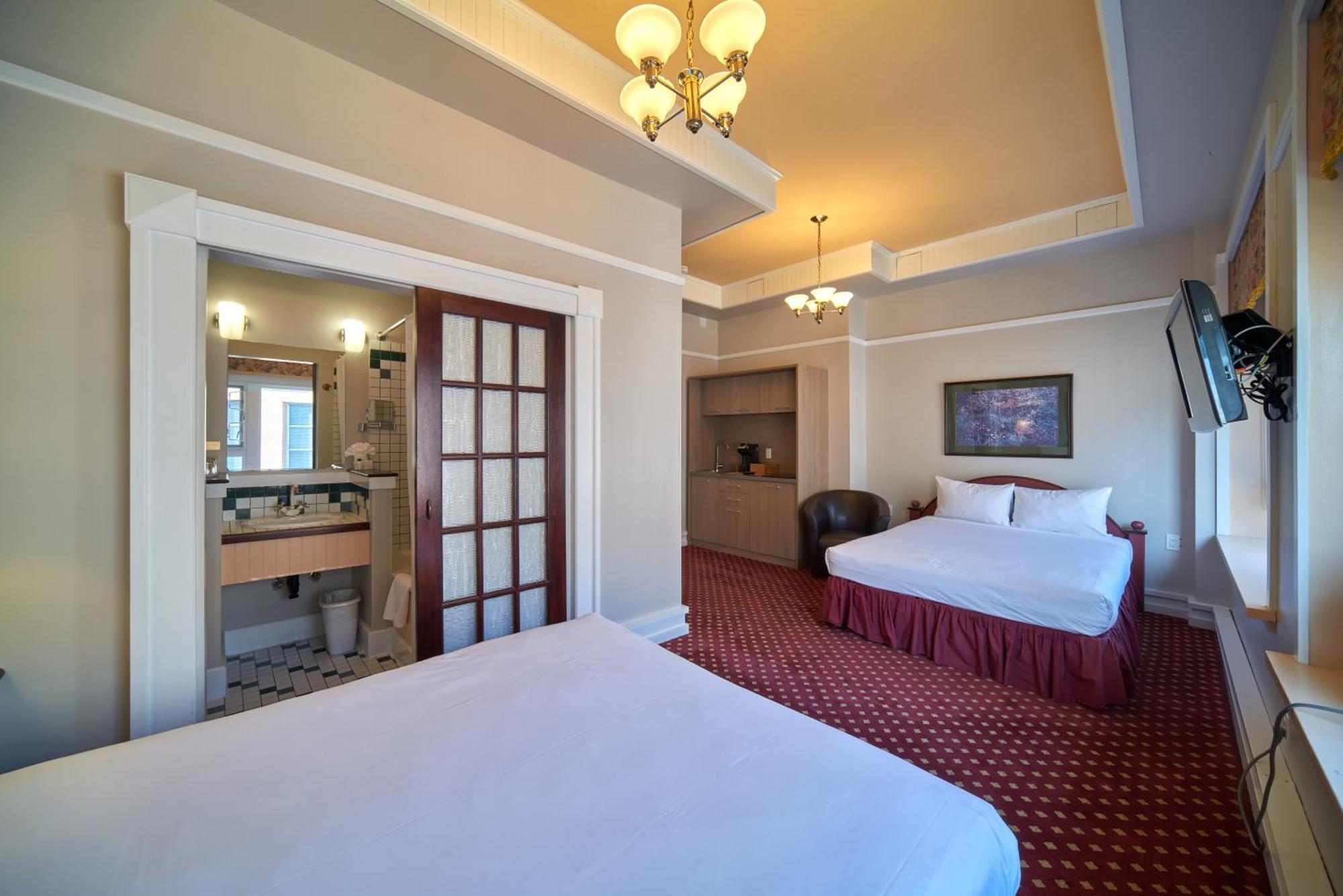 The Bedford Regency Hotel Victoria Ngoại thất bức ảnh