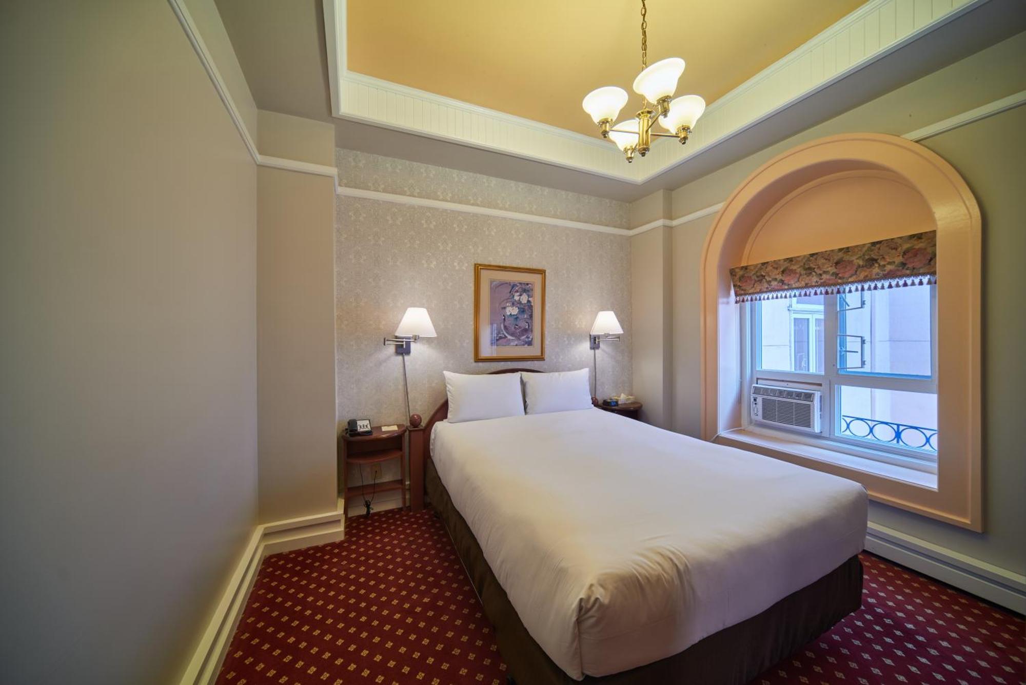 The Bedford Regency Hotel Victoria Ngoại thất bức ảnh