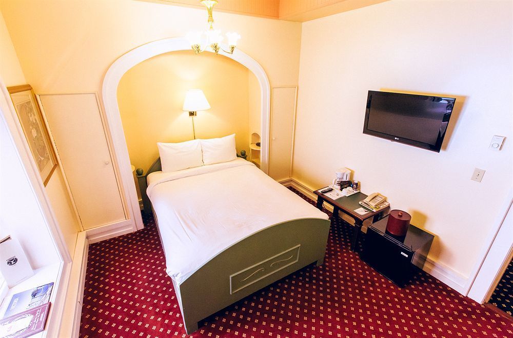 The Bedford Regency Hotel Victoria Ngoại thất bức ảnh