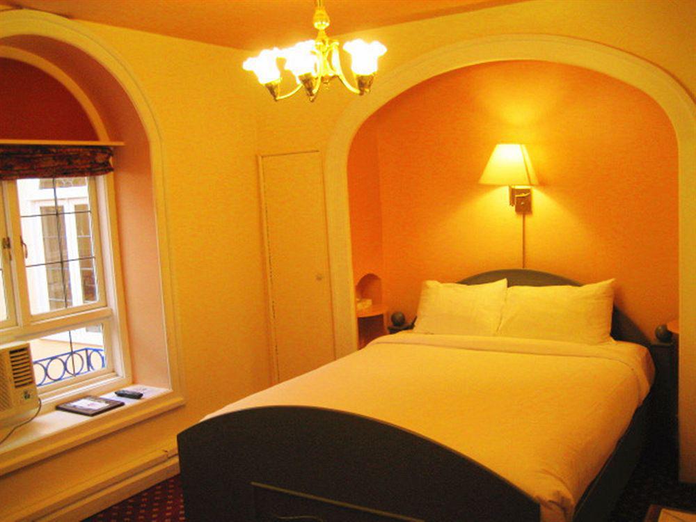 The Bedford Regency Hotel Victoria Ngoại thất bức ảnh